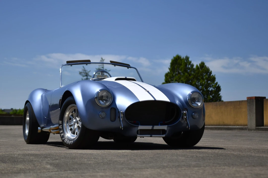 Shelby Cobra Replica - Image 6 of 31