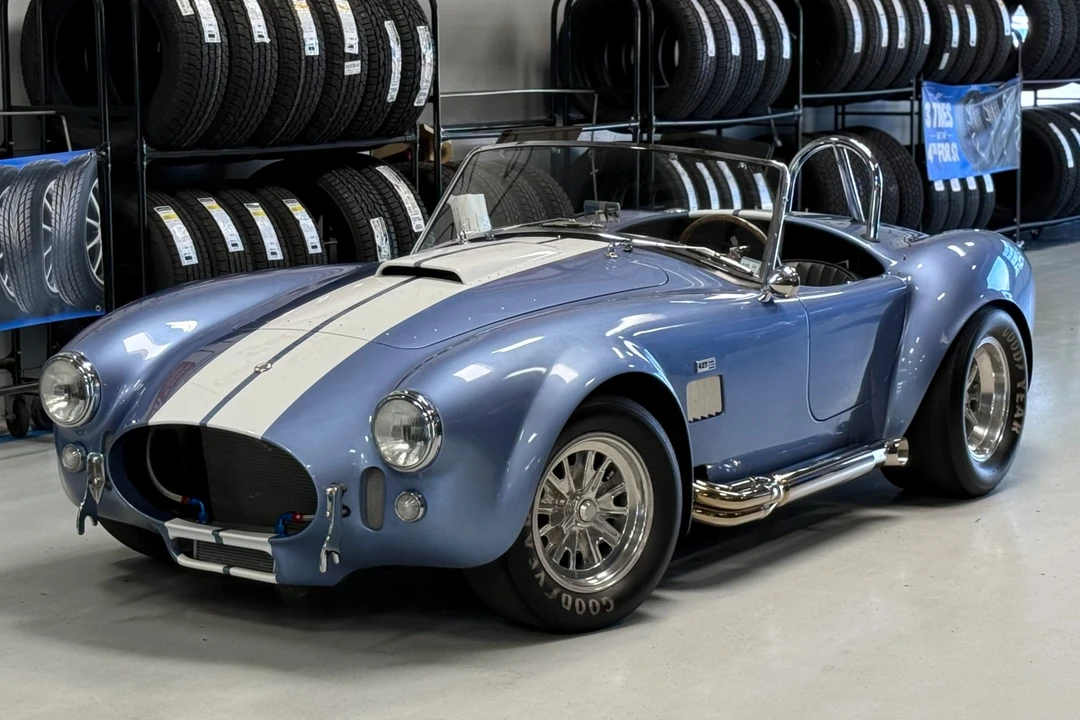 Shelby Cobra Replica - Image 28 of 31