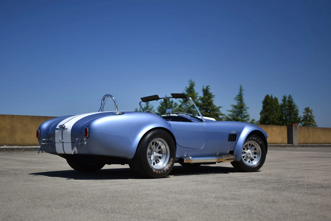 Shelby Cobra Replica - Image 12 of 31