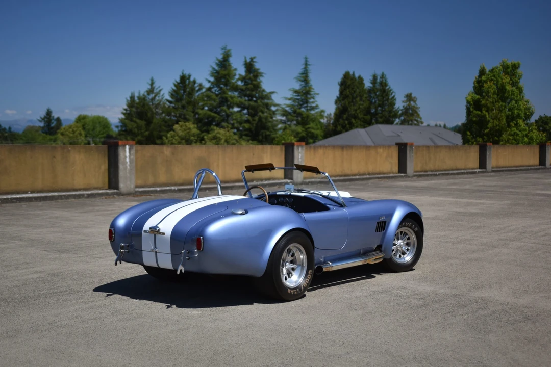 Shelby Cobra Replica - Image 14 of 31