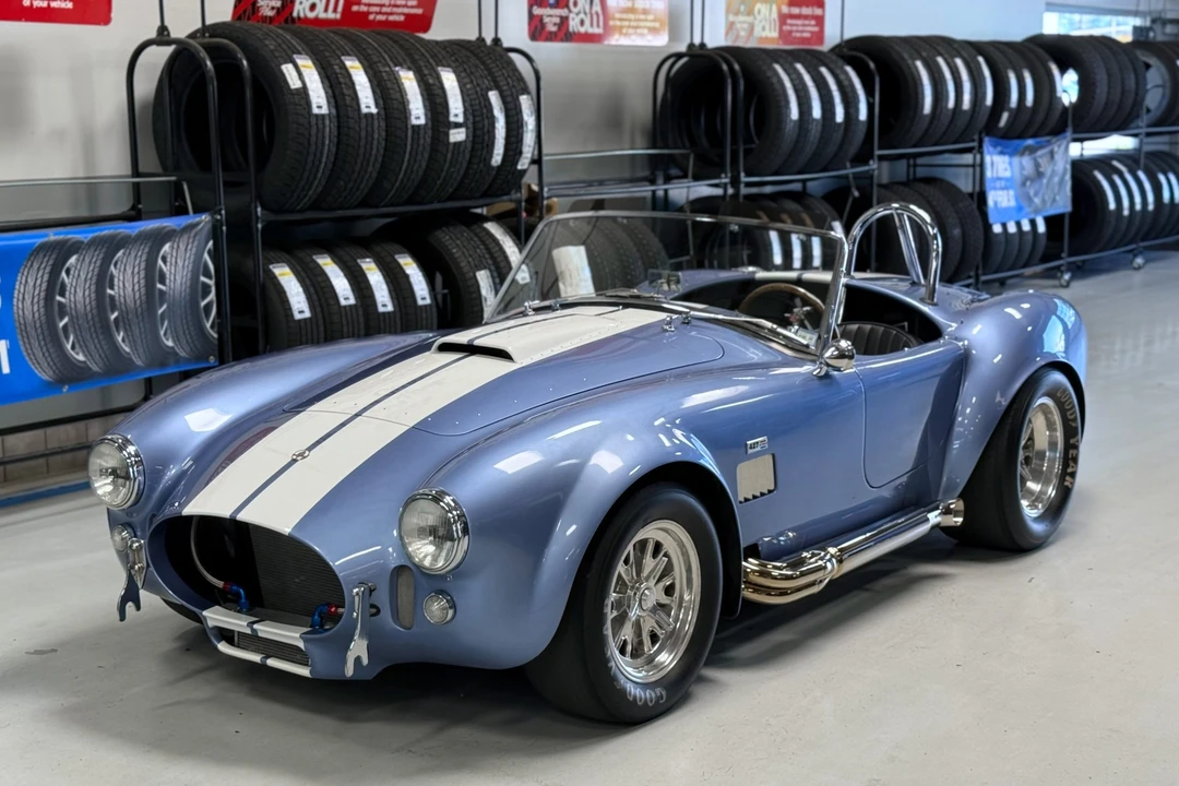 Shelby Cobra Replica - Image 29 of 31