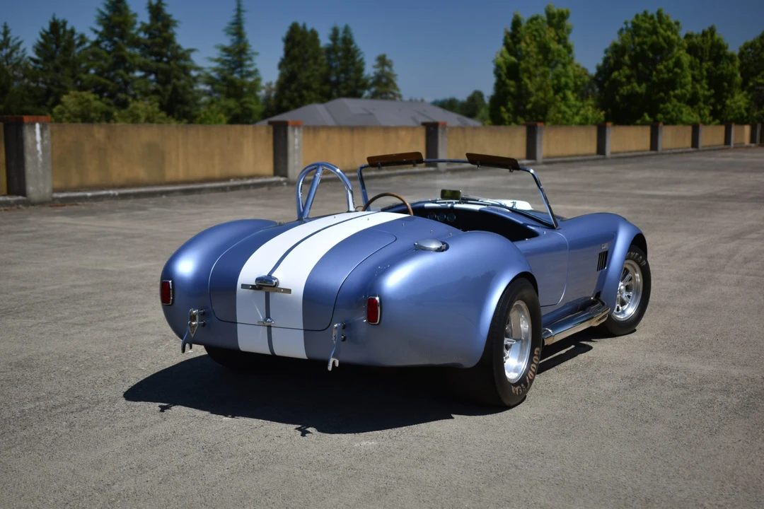 Shelby Cobra Replica - Image 16 of 31