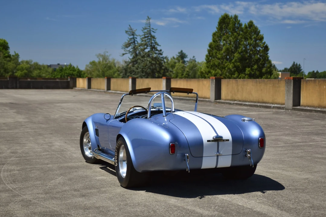 Shelby Cobra Replica - Image 20 of 31