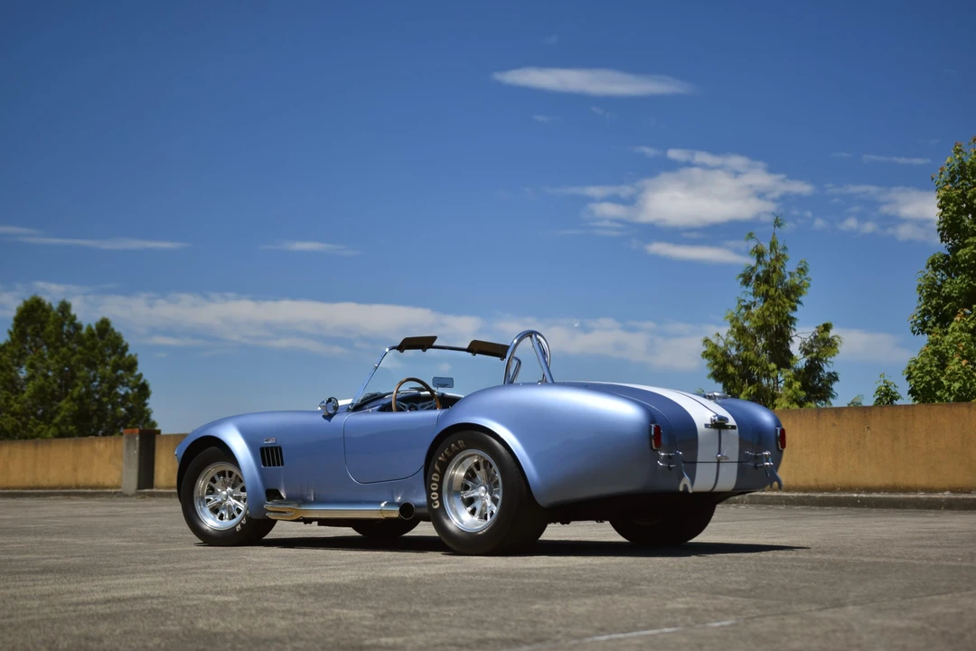 Shelby Cobra Replica - Image 23 of 31