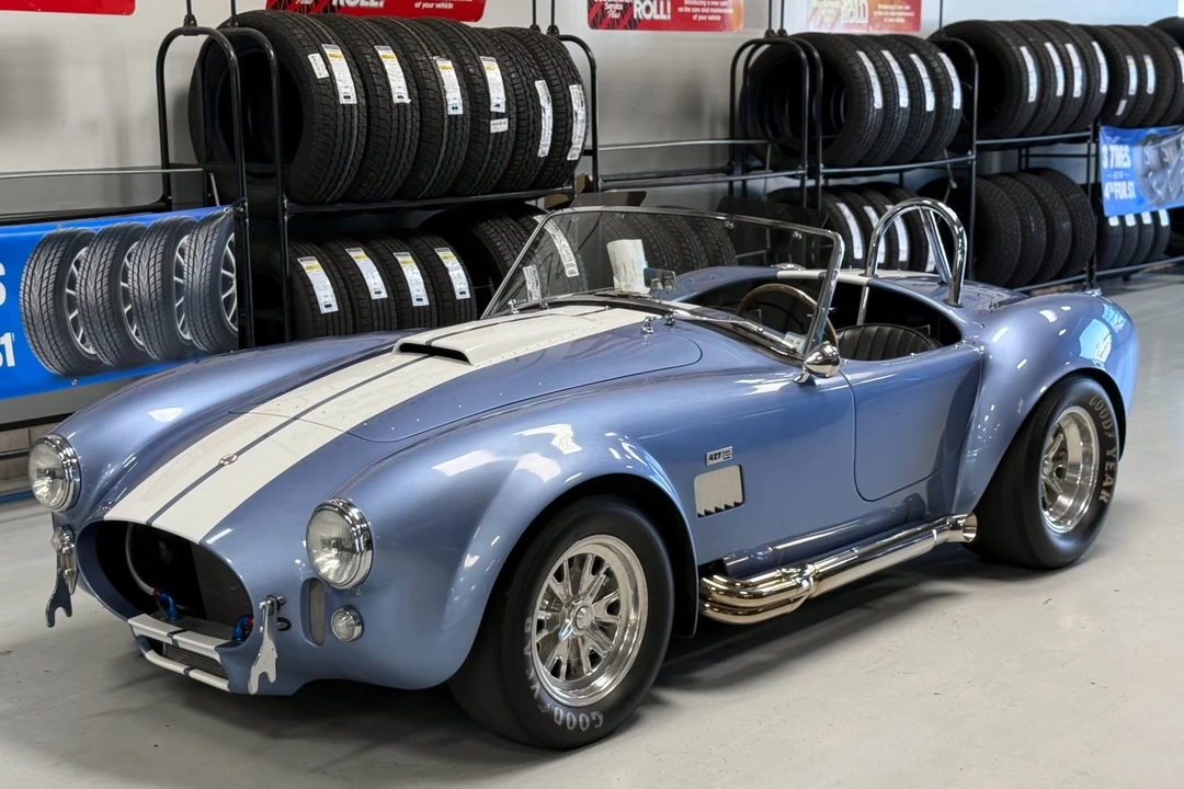Shelby Cobra Replica - Image 30 of 31