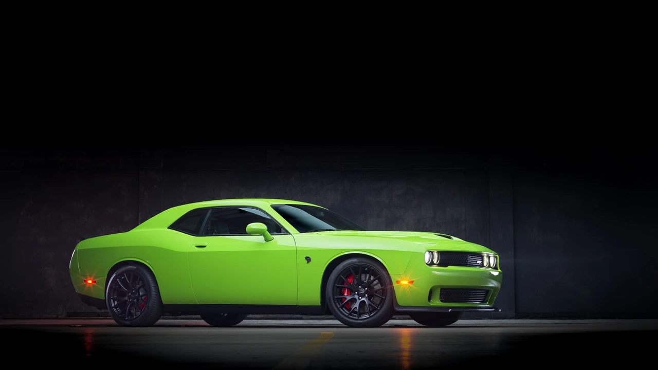 2015 Dodge Challenger SRT Hellcat 3rd Gen - Image 2 of 31
