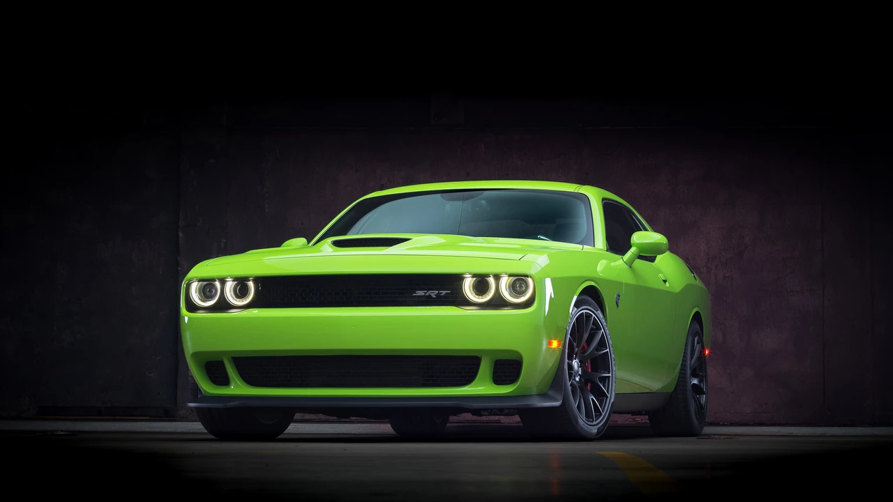 2015 Dodge Challenger SRT Hellcat 3rd Gen - Image 4 of 31