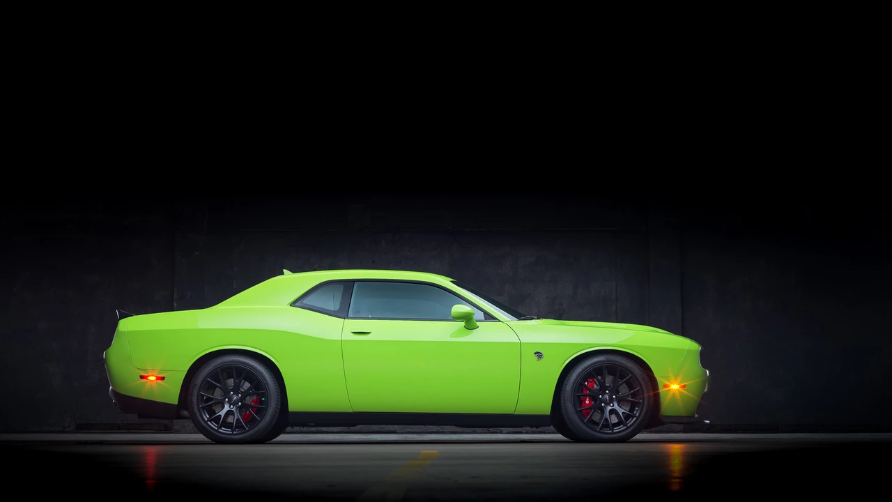 2015 Dodge Challenger SRT Hellcat 3rd Gen - Image 6 of 31