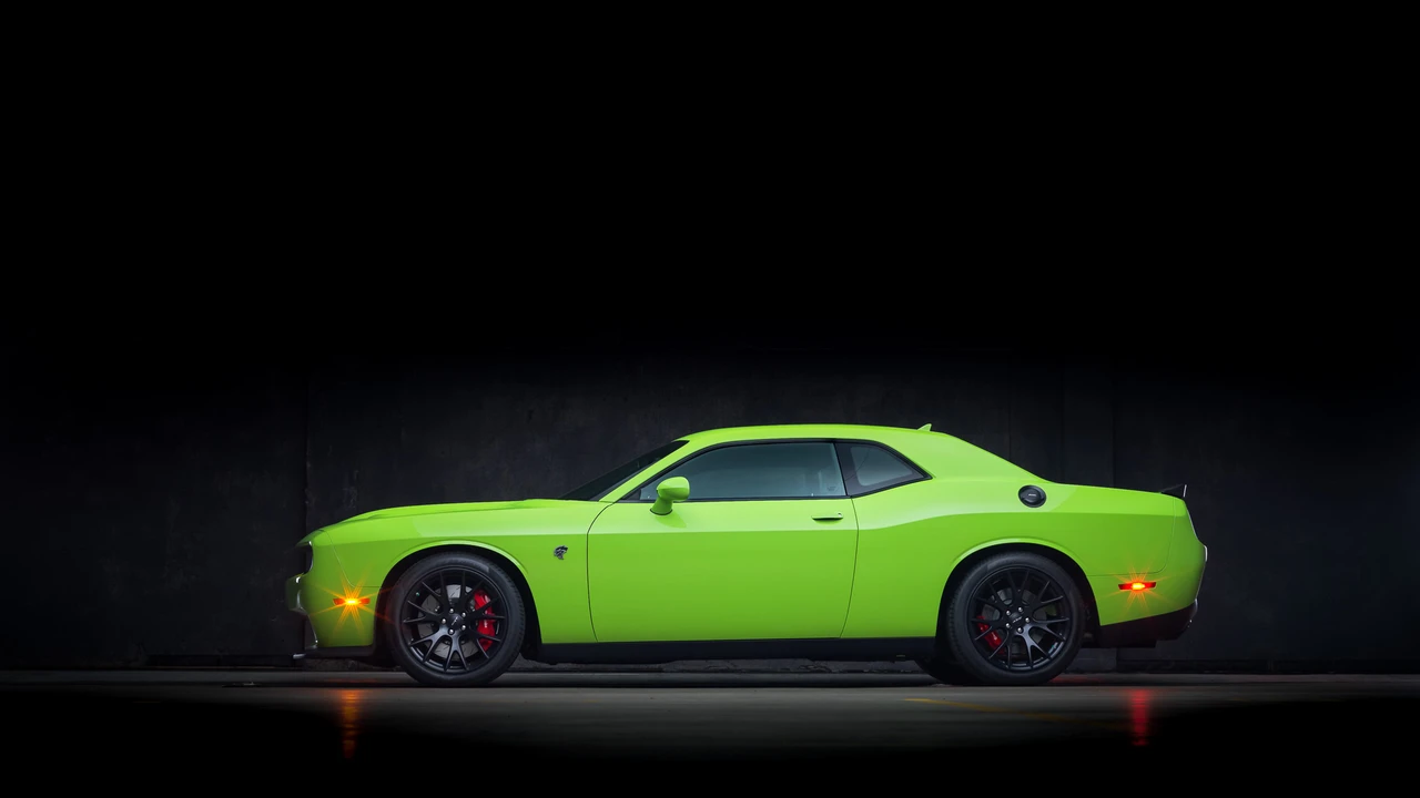 2015 Dodge Challenger SRT Hellcat 3rd Gen - Image 7 of 31