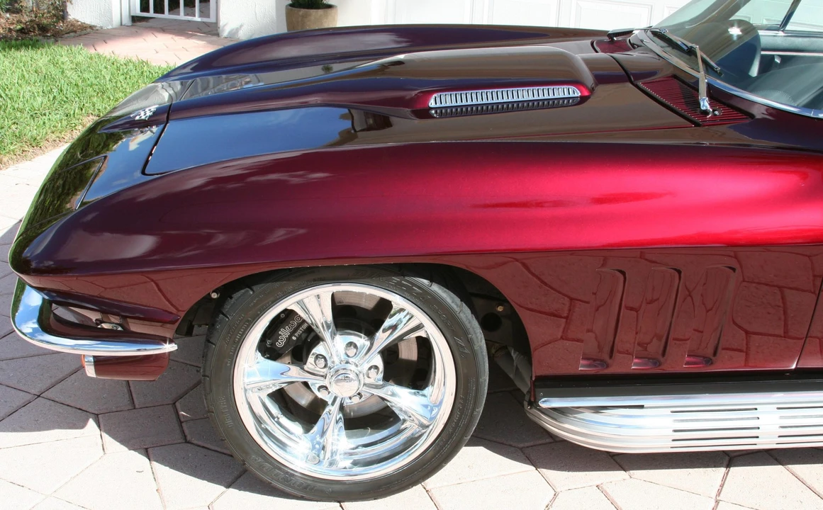 1965 Chevrolet Corvette C2 - Image 23 of 31
