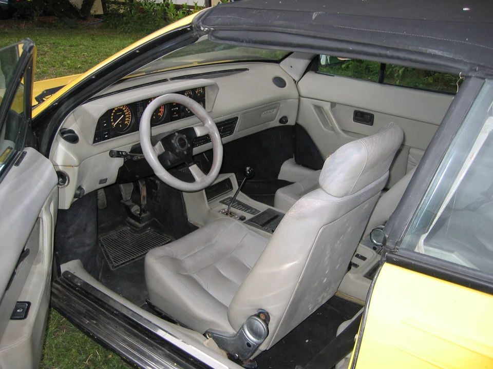 1987 Ferrari Mondial 3.2 - Image 4 of 8