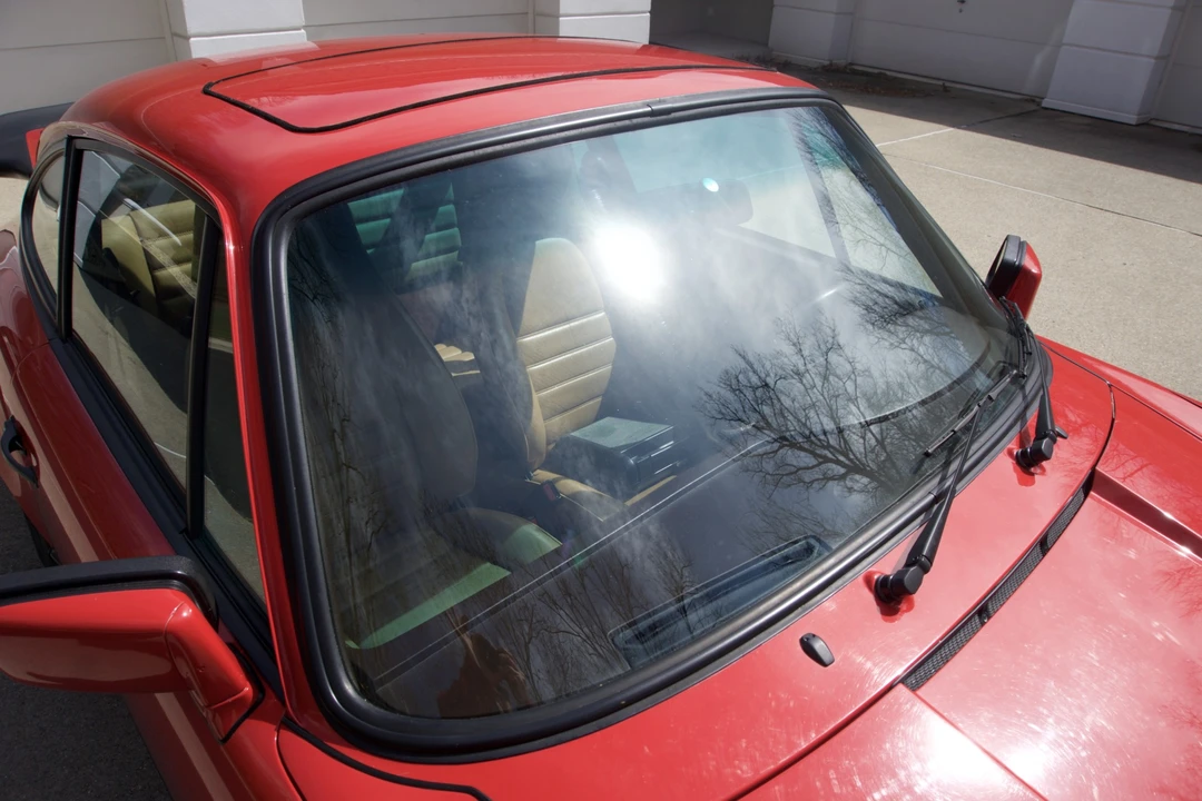 1985 Porsche 911 Carrera 3.2 - Image 30 of 31