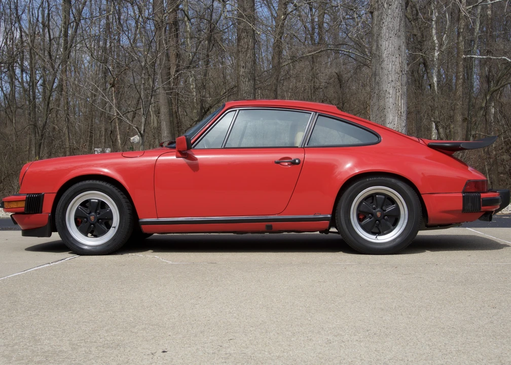 1985 Porsche 911 Carrera 3.2 - Image 16 of 31