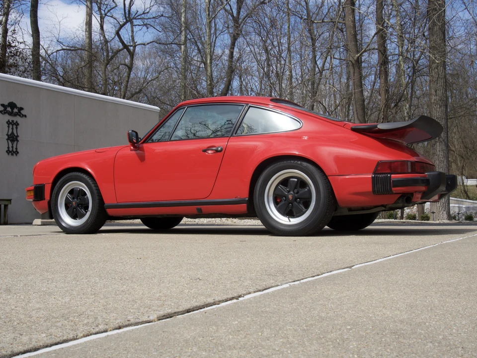 1985 Porsche 911 Carrera 3.2 - Image 15 of 31