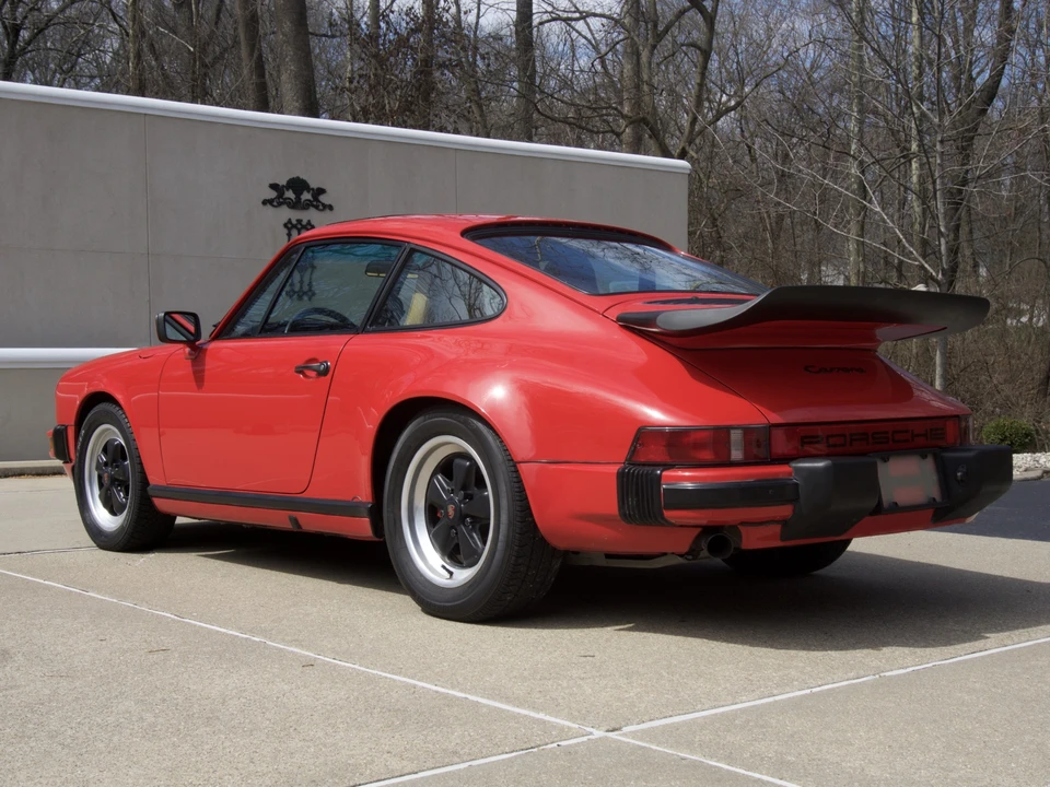 1985 Porsche 911 Carrera 3.2 - Image 13 of 31