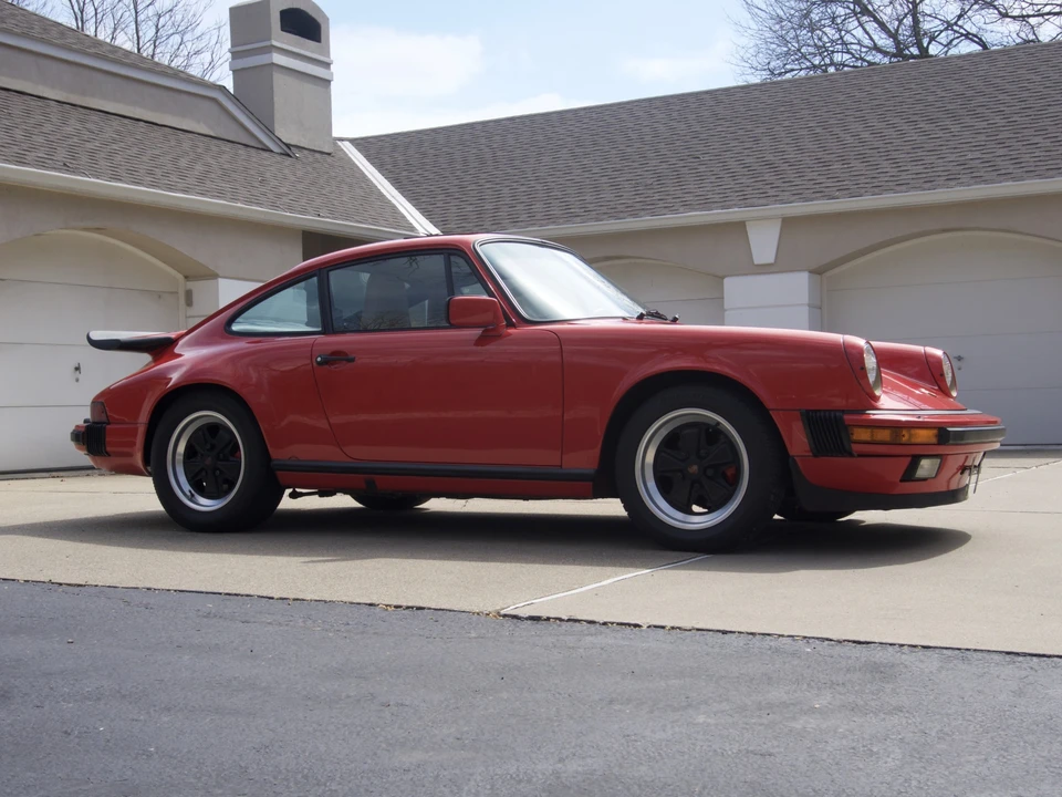 1985 Porsche 911 Carrera 3.2 - Image 6 of 31