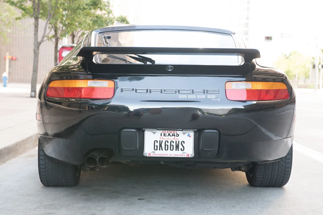 1987 Porsche 928 S4 - Image 7 of 31