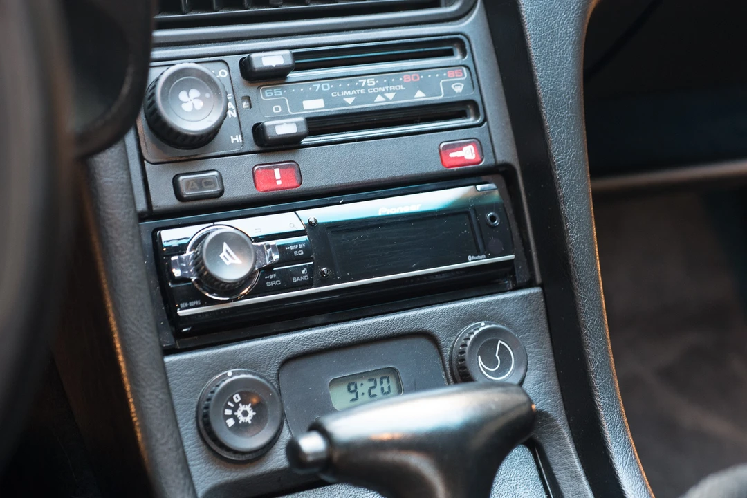 1987 Porsche 928 S4 - Image 24 of 31