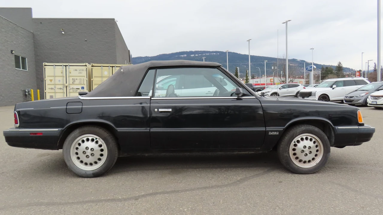 1986 Chrysler K-Car - Image 12 of 31