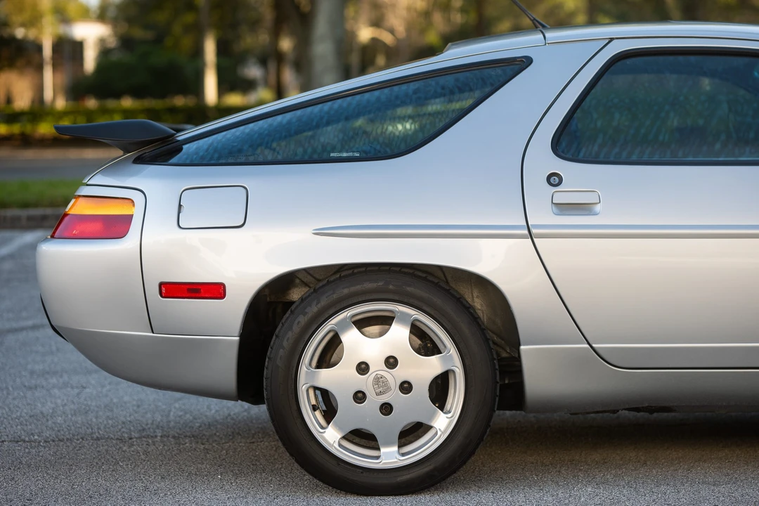 1989 Porsche 928 GT - Image 23 of 31