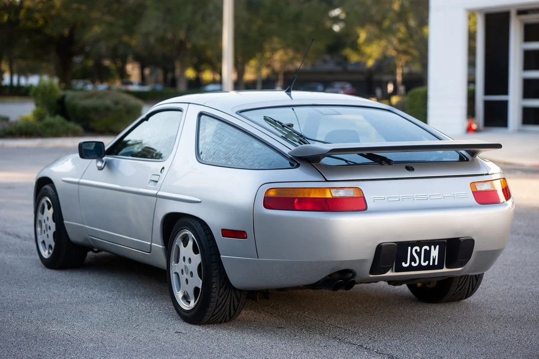 1989 Porsche 928 GT - Image 10 of 31