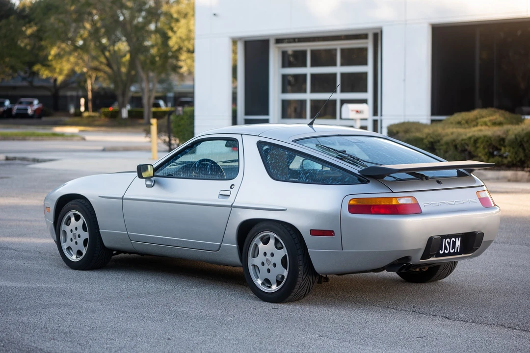 1989 Porsche 928 GT - Image 12 of 31