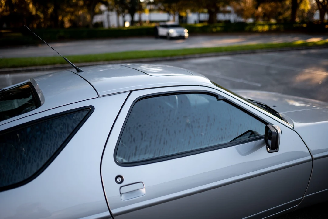 1989 Porsche 928 GT - Image 24 of 31