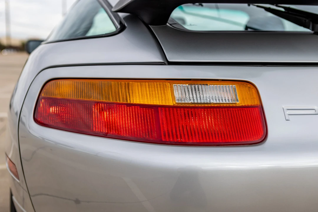 1989 Porsche 928 GT - Image 24 of 31