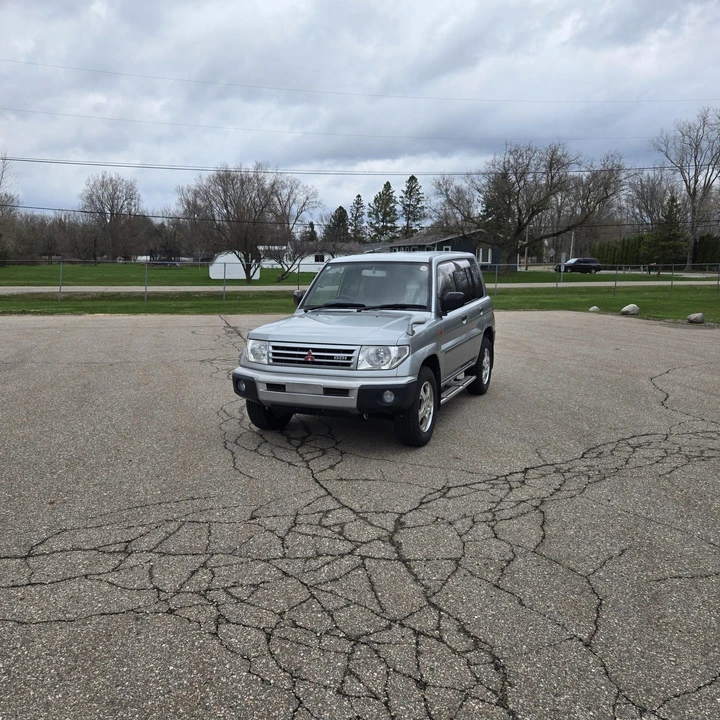 2000 Mitsubishi Pajero/Montero - Image 2 of 31