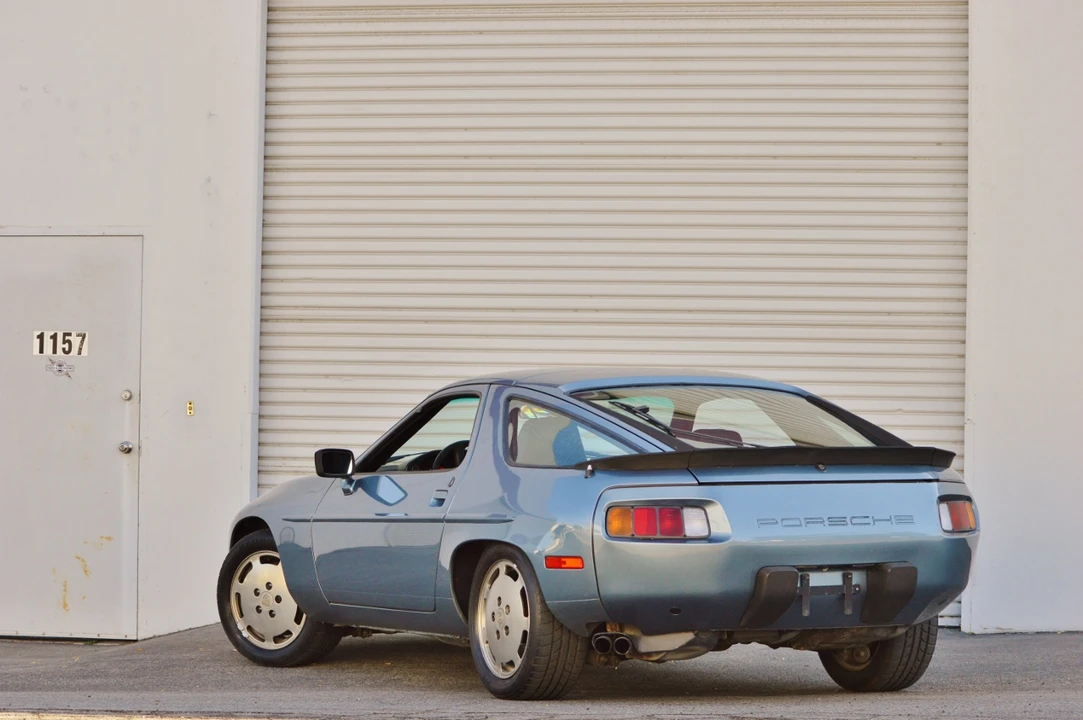 1983 Porsche 928 S - Image 9 of 31