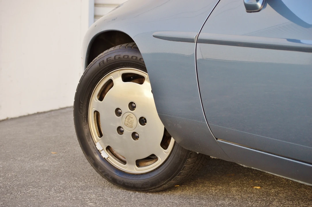 1983 Porsche 928 S - Image 26 of 31