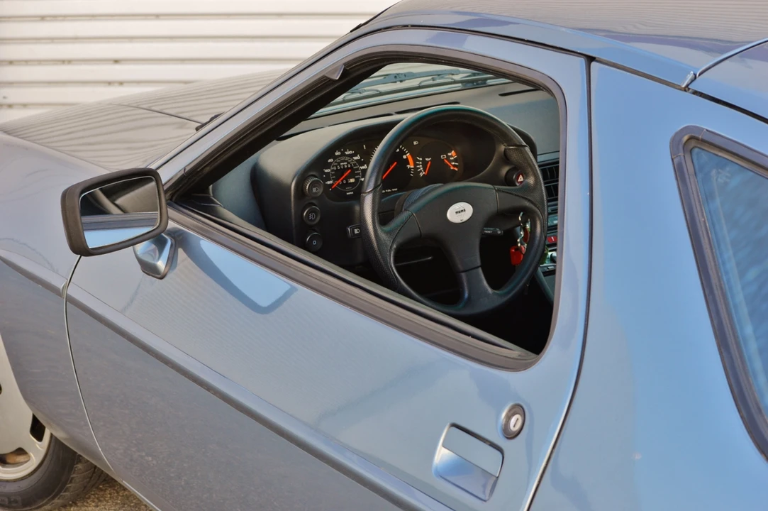 1983 Porsche 928 S - Image 20 of 31