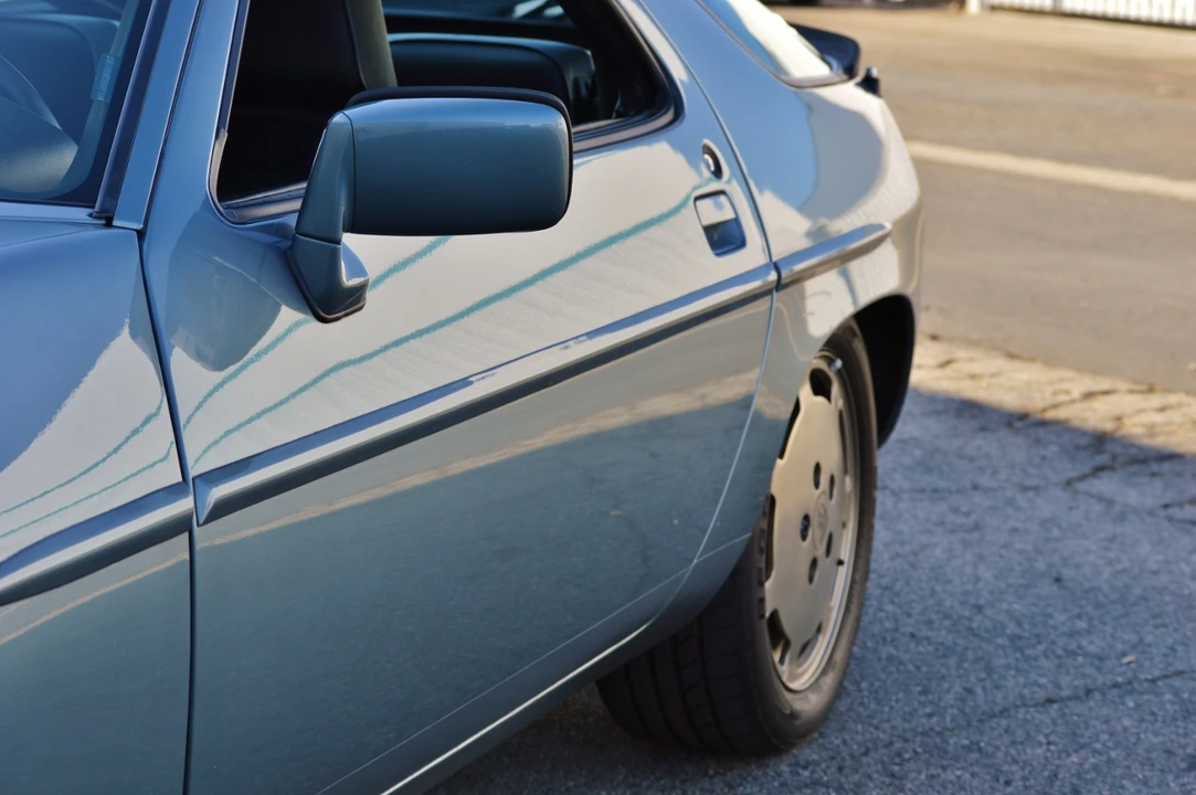 1983 Porsche 928 S - Image 25 of 31