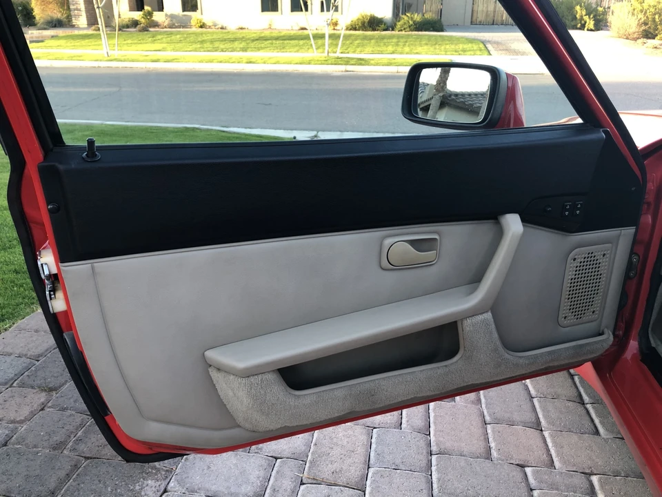 1987 Porsche 944 S - Image 24 of 31