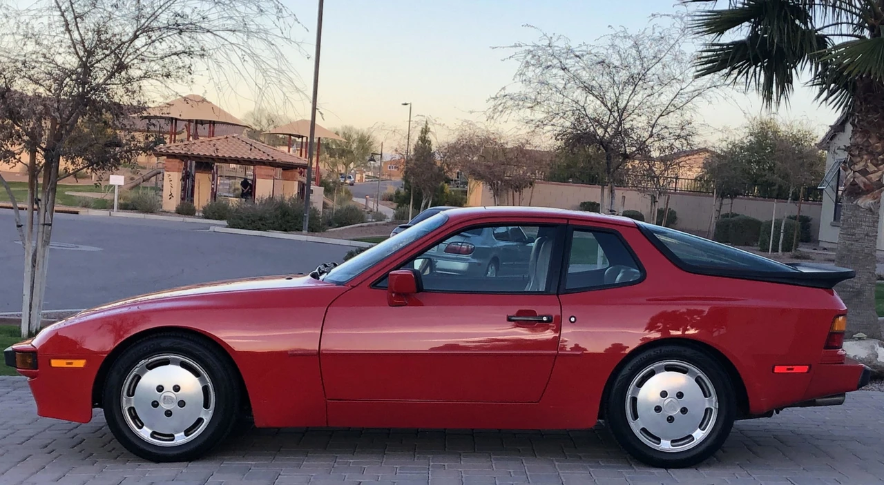 1987 Porsche 944 S - Image 2 of 31