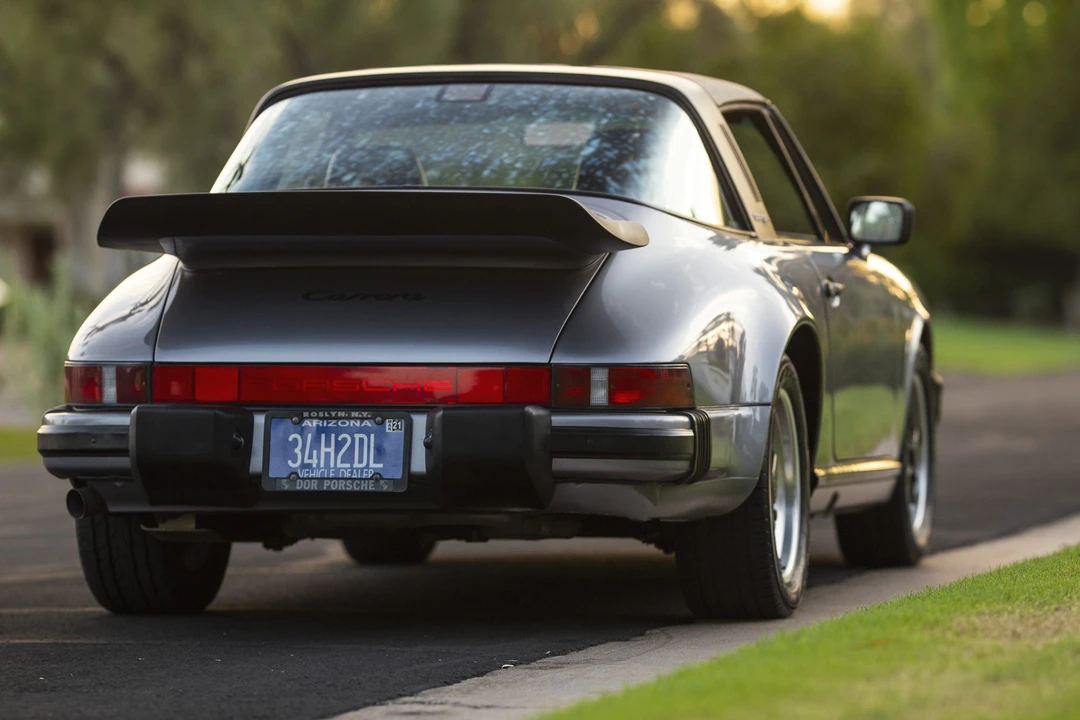 1988 Porsche 911 Carrera 3.2 - Image 15 of 31