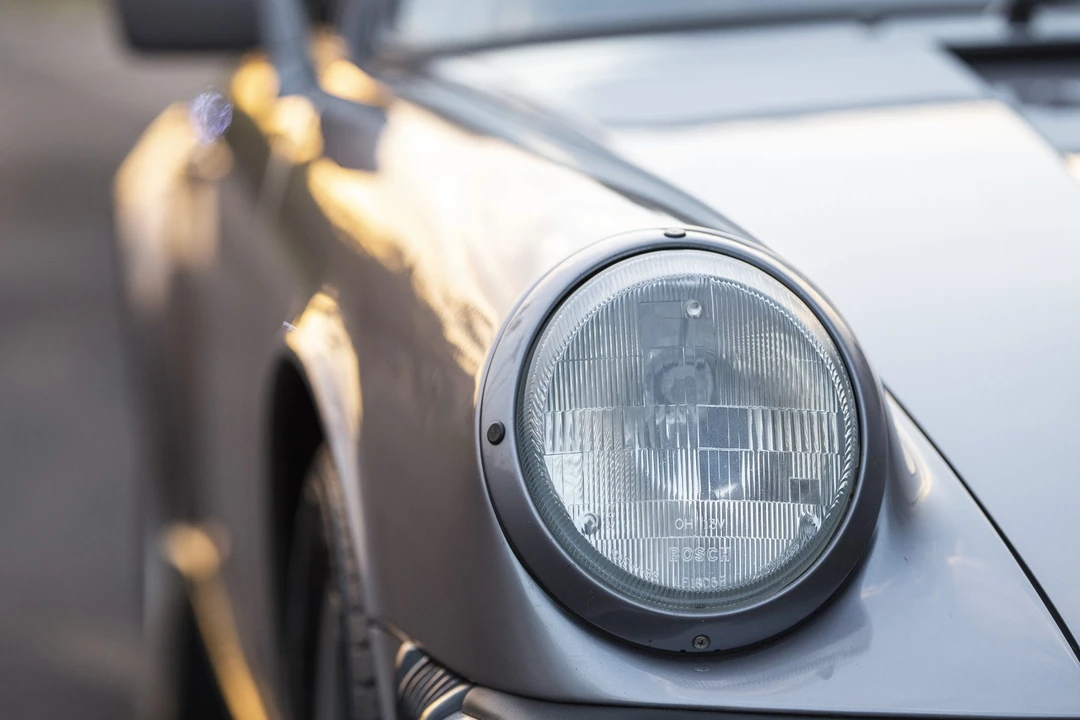 1988 Porsche 911 Carrera 3.2 - Image 28 of 31