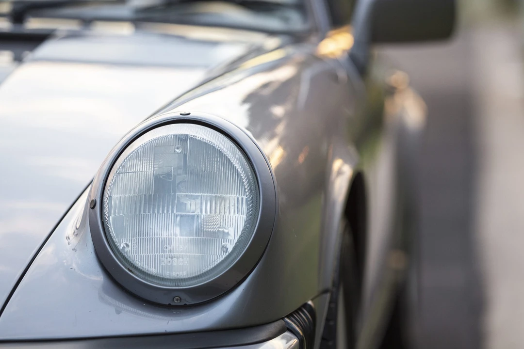 1988 Porsche 911 Carrera 3.2 - Image 29 of 31