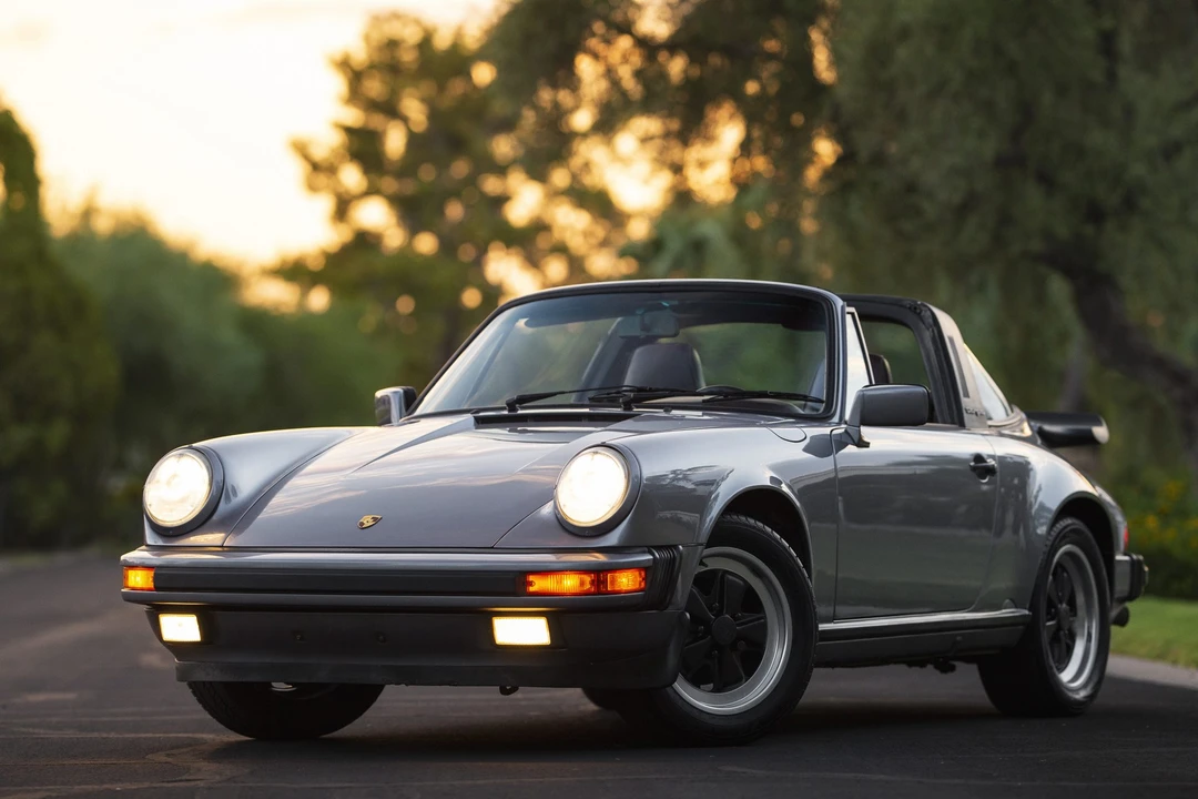 1988 Porsche 911 Carrera 3.2 - Image 10 of 31