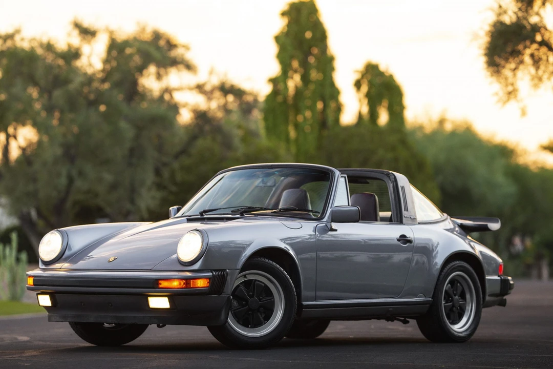 1988 Porsche 911 Carrera 3.2 - Image 9 of 31