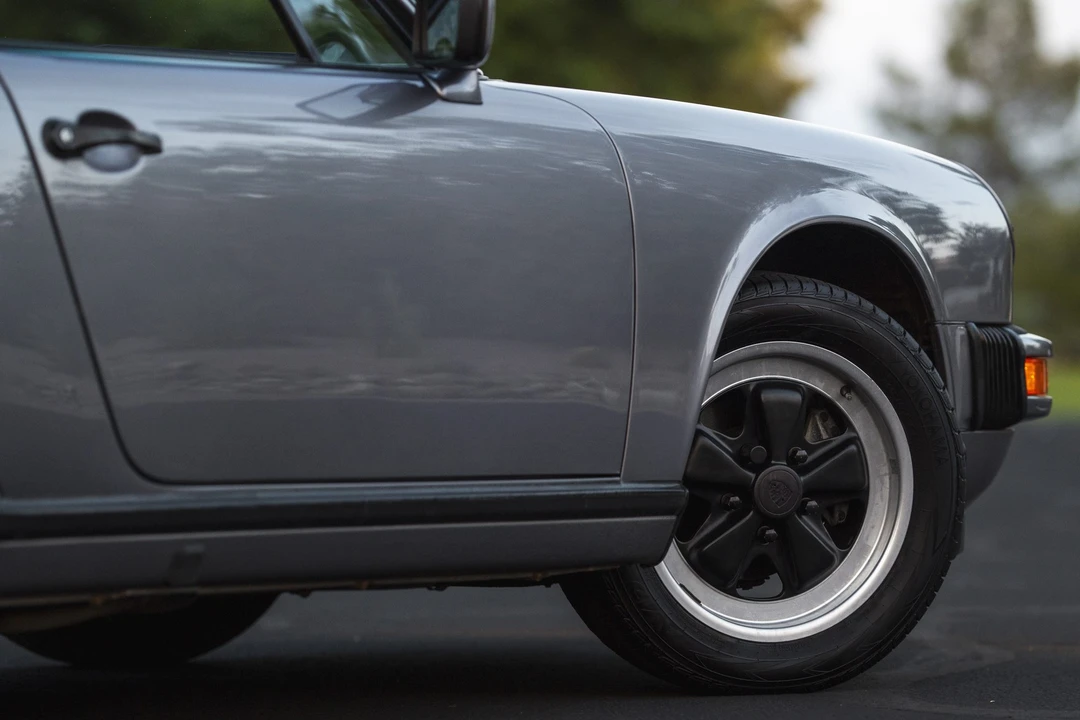 1988 Porsche 911 Carrera 3.2 - Image 25 of 31