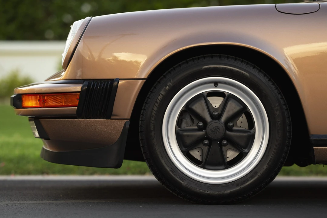 1988 Porsche 911 Carrera 3.2 - Image 29 of 31