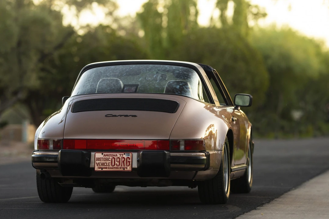 1988 Porsche 911 Carrera 3.2 - Image 19 of 31