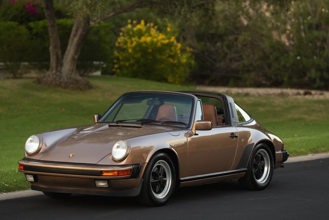 1988 Porsche 911 Carrera 3.2 - Image 9 of 31