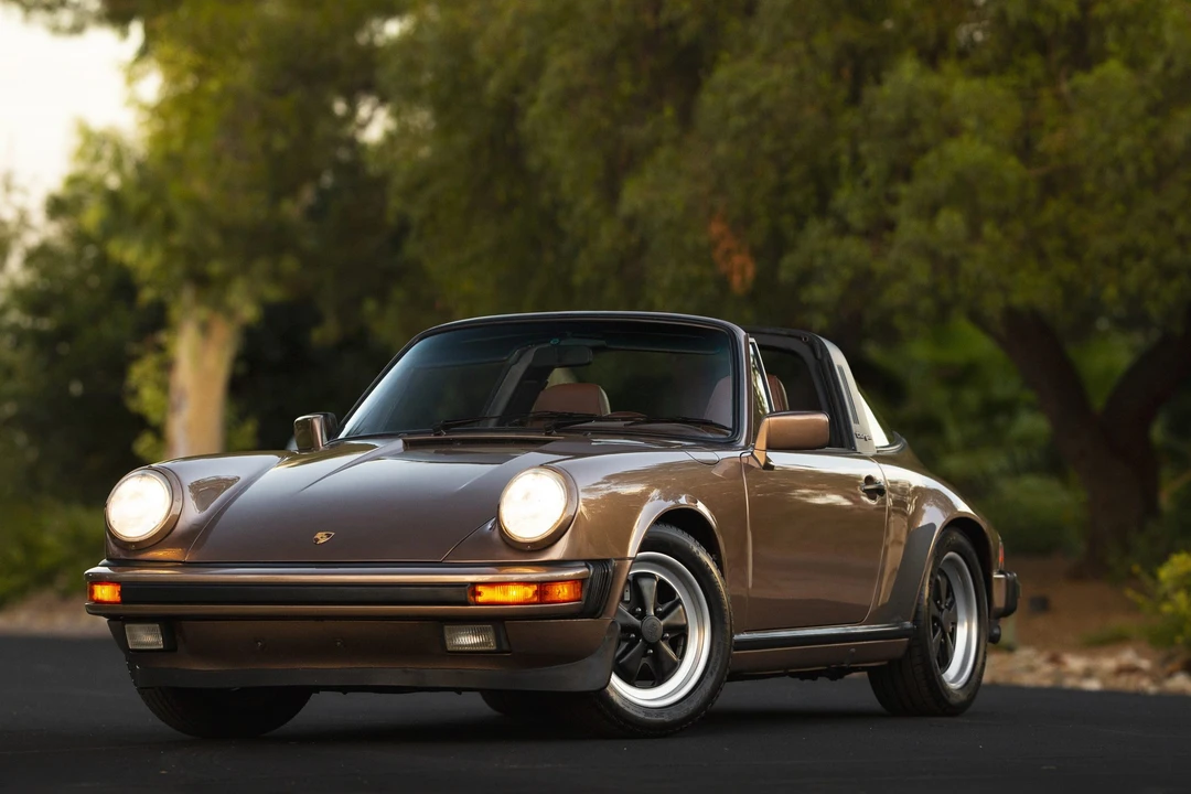 1988 Porsche 911 Carrera 3.2 - Image 8 of 31