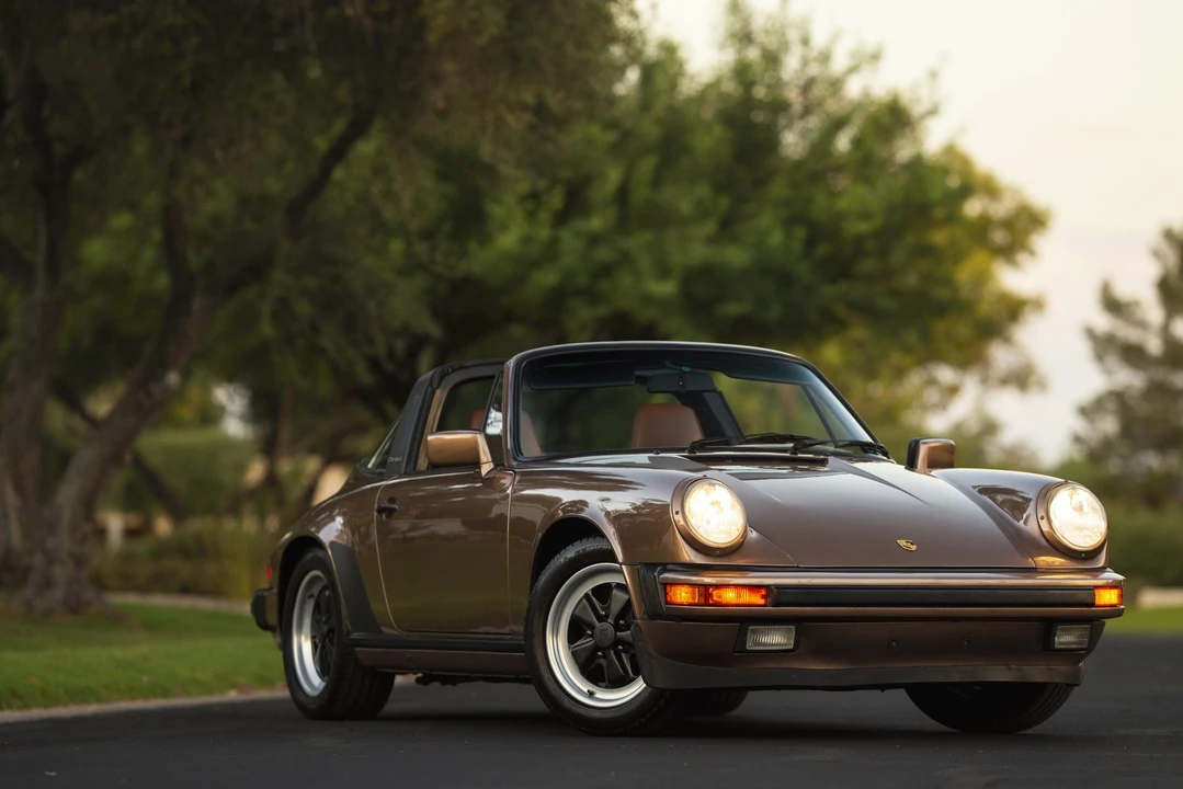 1988 Porsche 911 Carrera 3.2 - Image 4 of 31