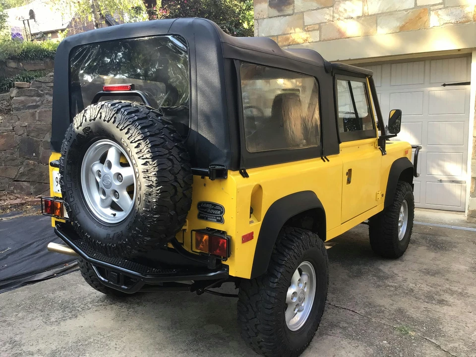 1994 Land Rover Defender 90 - Image 11 of 31