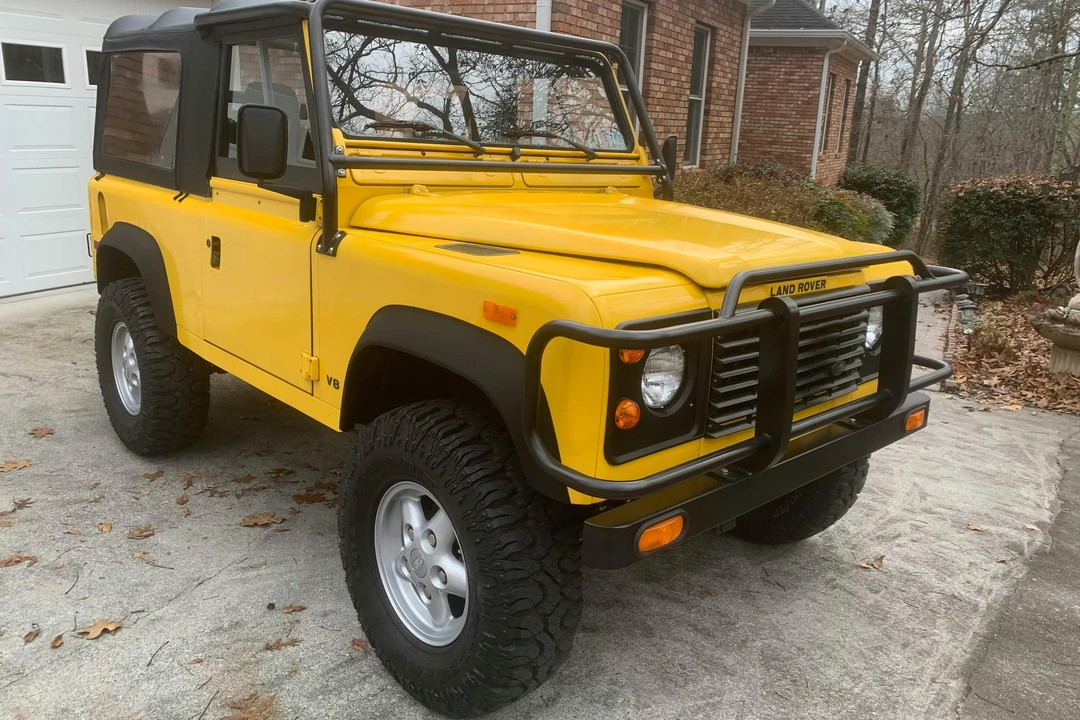 1994 Land Rover Defender 90 - Image 2 of 31