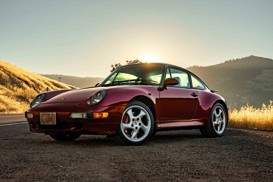 1997 Porsche 993 Carrera 4S - Image 14 of 31