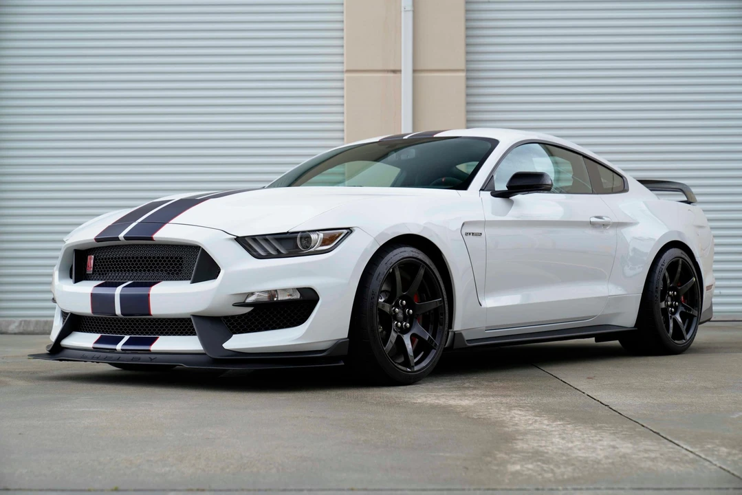 2019 Ford S550 Shelby Mustang GT350R - Image 2 of 31